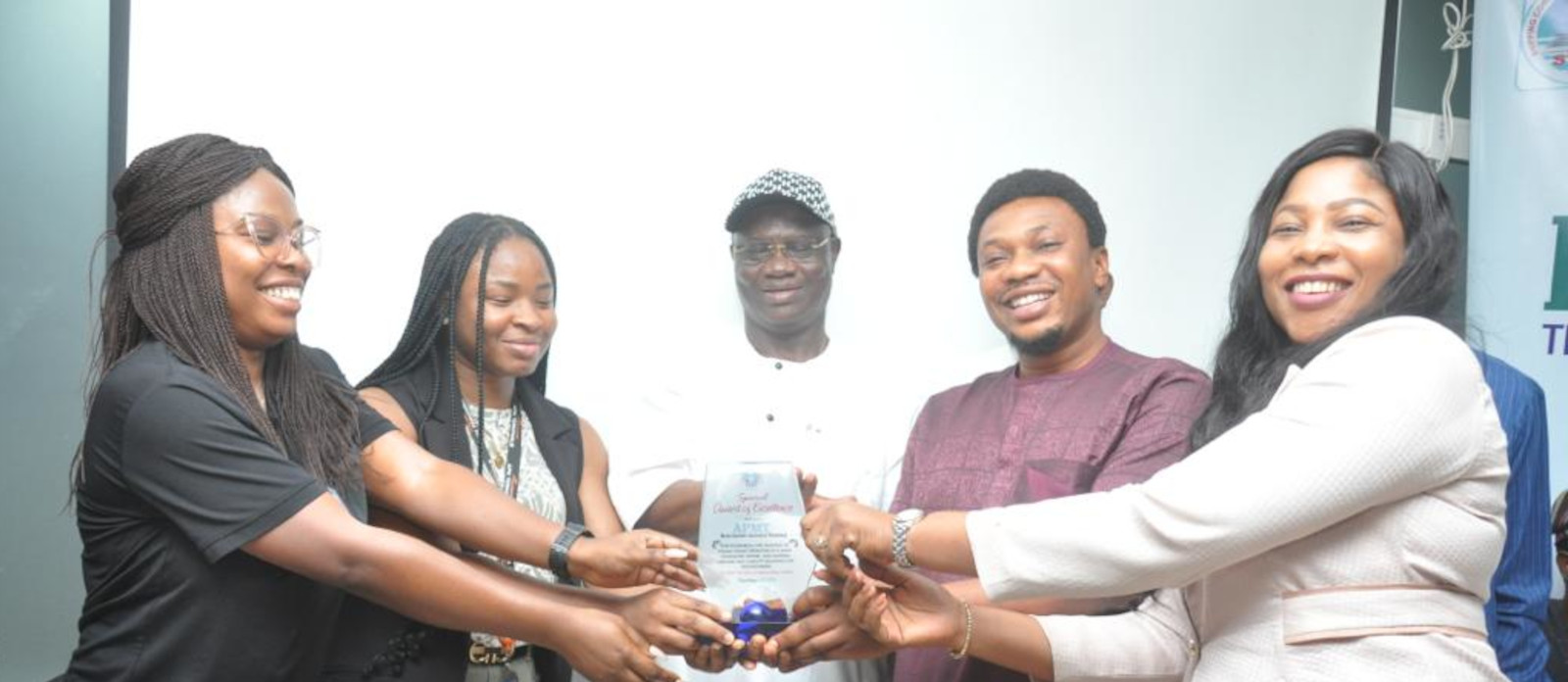 APM Terminals Apapa wins dockworkers award commended by MWUN