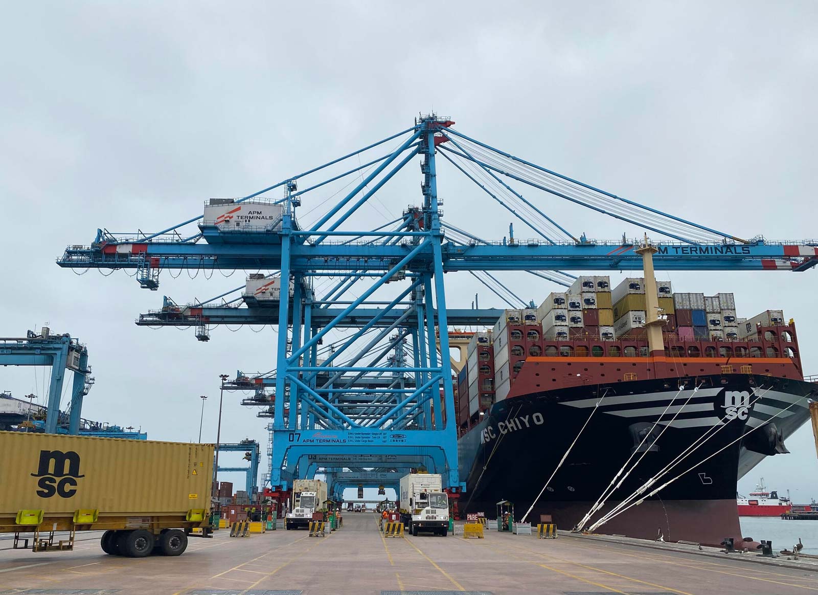 APM Terminals Callao receives largest capacity container ship to