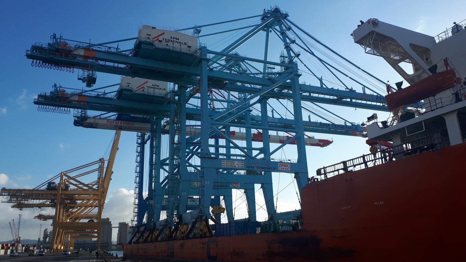 A responsible second life for APM Terminals port equipment APM