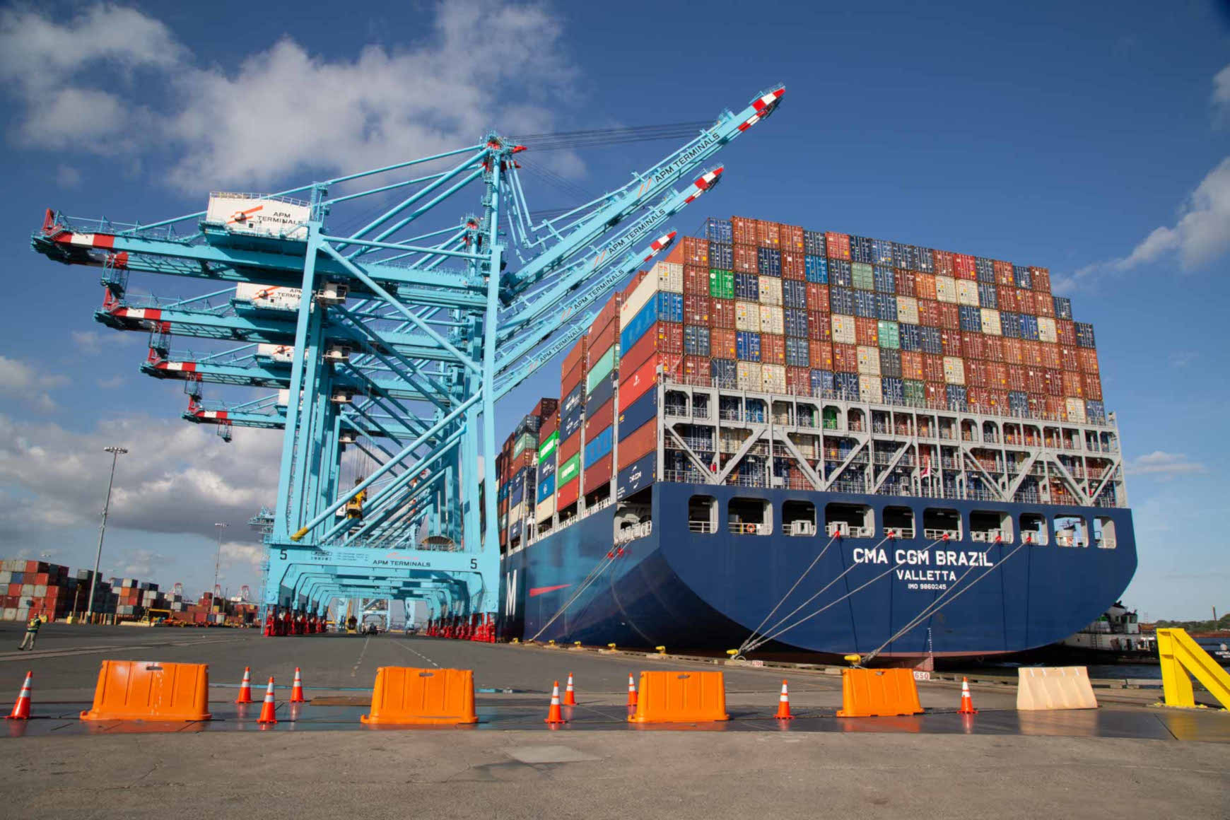 APM Terminals Port Elizabeth receives largest ever ship to call